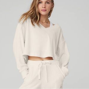 Alo yoga muse cropped sweater